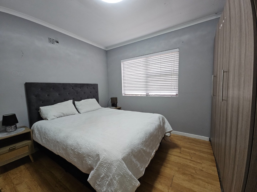2 Bedroom Property for Sale in Ottery Western Cape